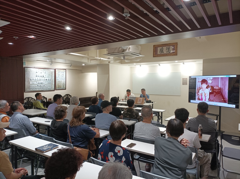 「由瑜伽燄口濟幽談台灣釋教香花僧佛事」